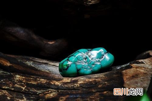 这4件事情是绿松石开裂的“元凶”，不要一开裂就怪商家！