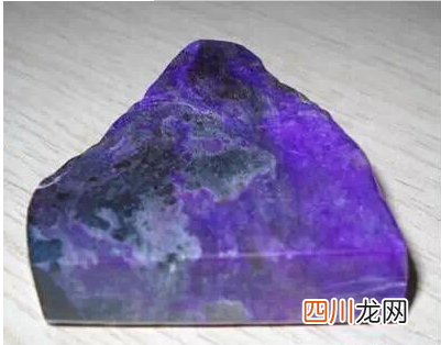 舒俱来石的功效与作用,舒俱来的真假鉴别,舒俱来颜色及品质鉴赏