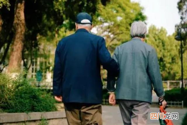 退休以后怎么面对生活 退休之后，学会体面生活，主动和这五种人道别