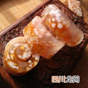 烟花玛瑙的功效与作用有哪些？烟花玛瑙如何鉴定真假？