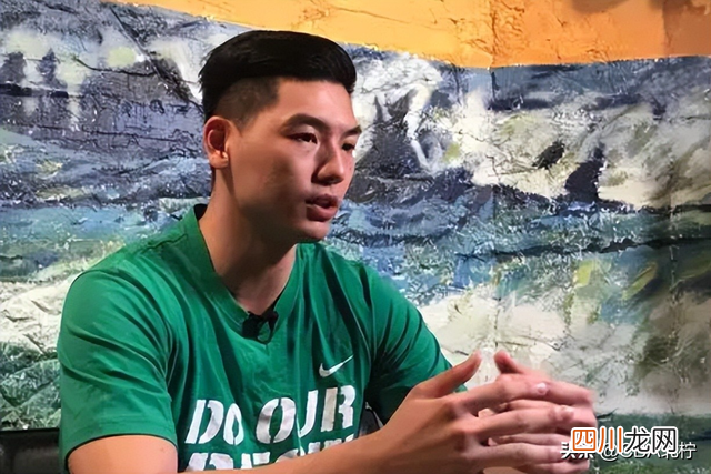 CBA三消息：江苏队不再全华班，胡珑贸采访爆料，吴昌泽苦练肌肉