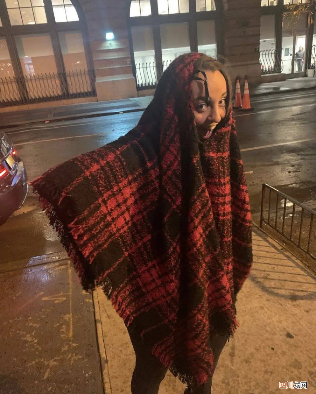 拍照什么手机好？女友拍照vs男友拍照，是谁出门没带审美？！