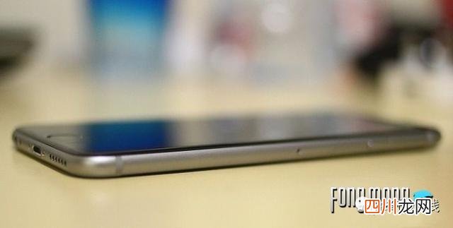 苹果iPhone 6开箱上手简评 苹果手机6现在多少钱一部