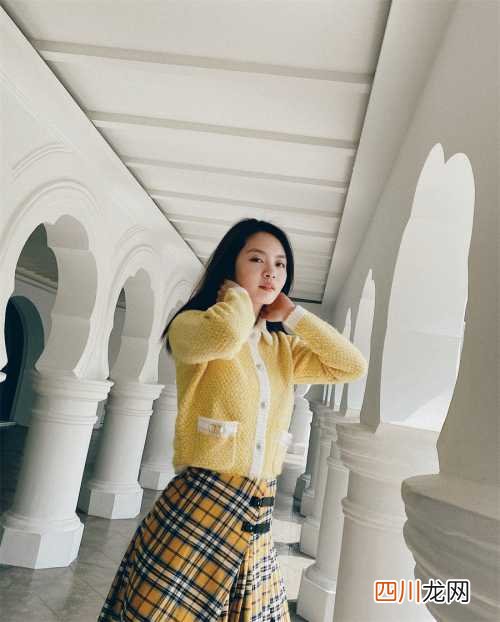 新加坡新生代小花黄暄婷工作满档称福气 《过江新娘》电影版开拍
