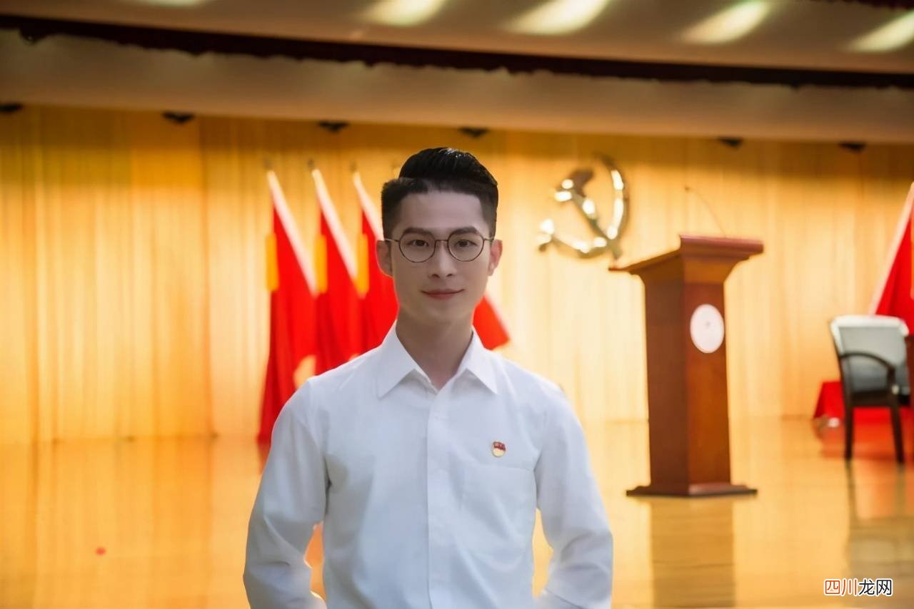 入党后麻烦事多 怎么才能入党