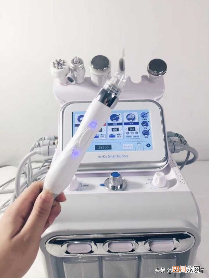 清理黑头最有效的方法 吸黑头粉刺仪器有用吗