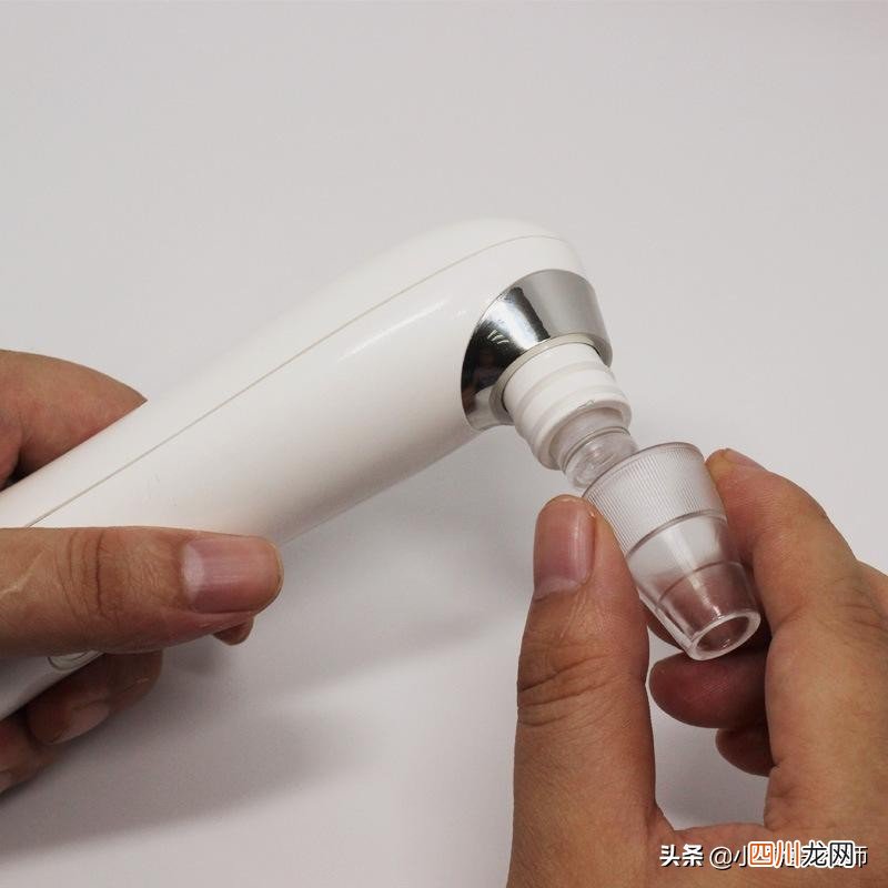 清理黑头最有效的方法 吸黑头粉刺仪器有用吗