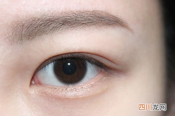 内双眼皮如何画眼妆！ 内双眼皮化妆技巧