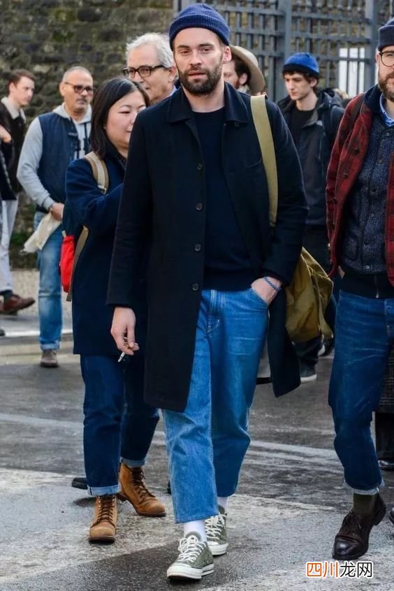 牛仔裤搭什么鞋子好看？ 牛仔裤配什么鞋好看