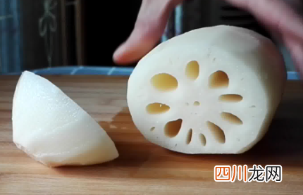 藕有点浅绿色能吃吗