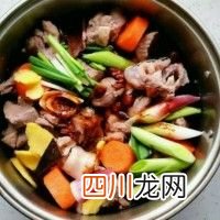 炖羊肉的做法步骤！ 炖羊肉的家常做法