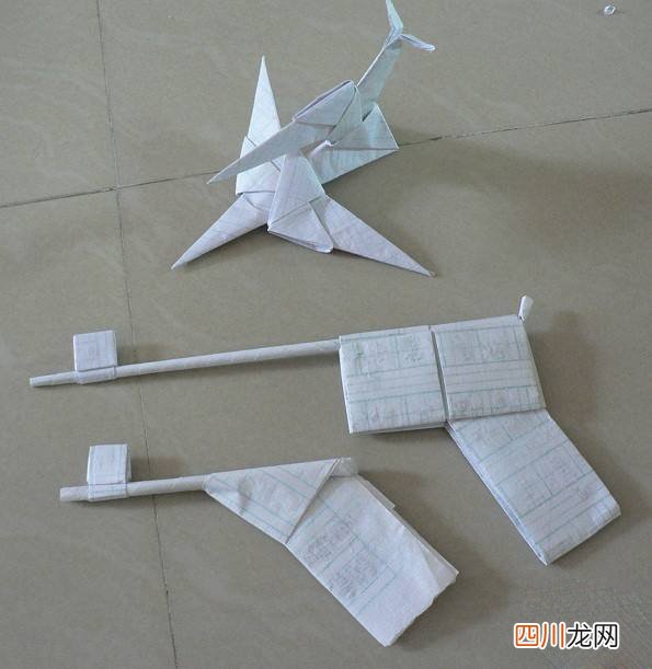 手把手教你折纸枪 用纸做枪的步骤方法