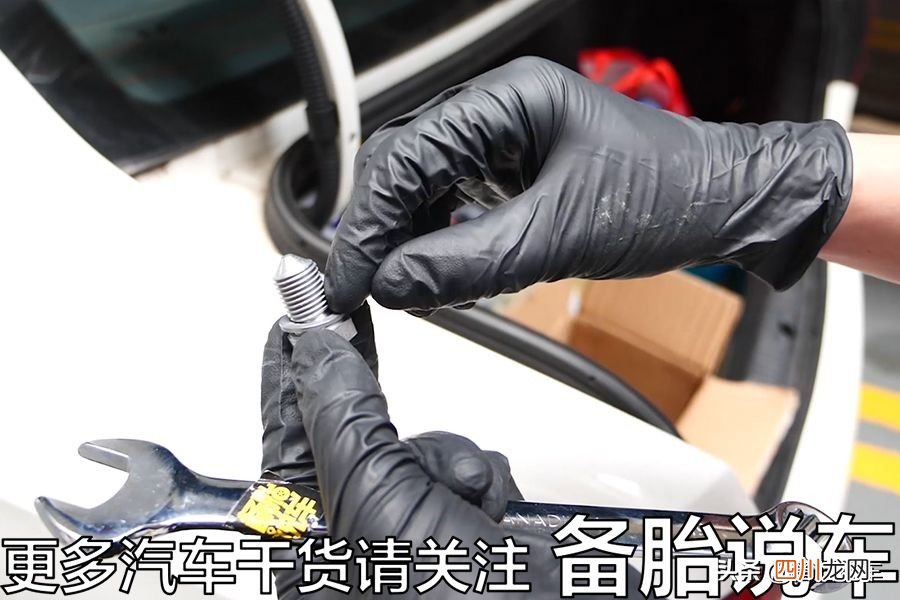 汽车如何换机油（几分钟学会如何自己更换机油