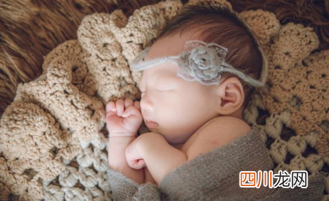 女婴胎毛旺盛好不好
