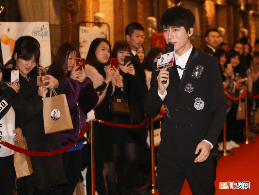 有关李明霖资料介绍 李宏毅的哥哥个人资料简介