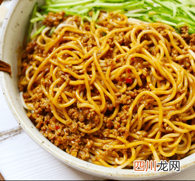 炸酱面怎么做好吃 炸酱面的做法