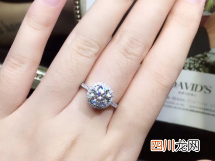 戒指钻石松动了会掉吗