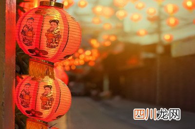 把压岁钱放枕头下是什么意思？压岁钱还有什么叫法？