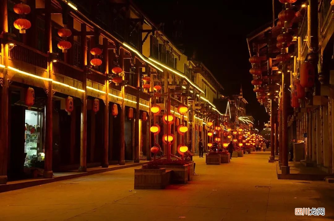 同时感受天堂仙境与人间烟火=6天5晚九寨成都游 四川成都旅游攻略七日游自由行