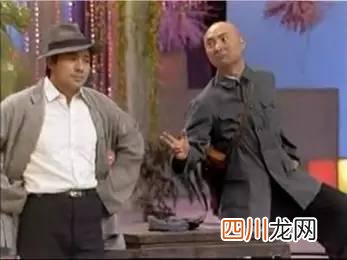一堆没人要的垃圾翡翠，他竟卖出了天价