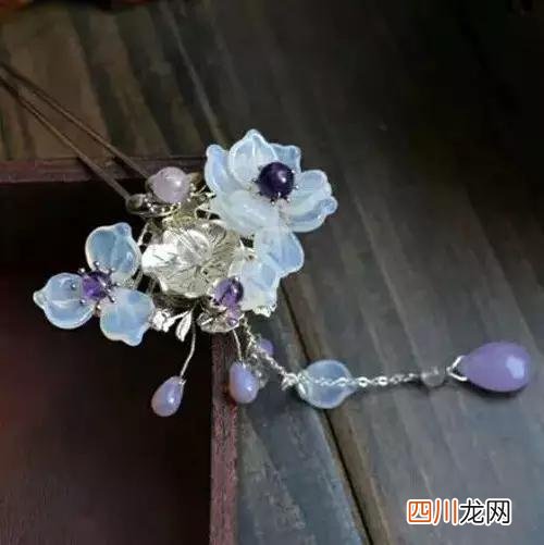 翡翠发簪不戴，放着都好美！
