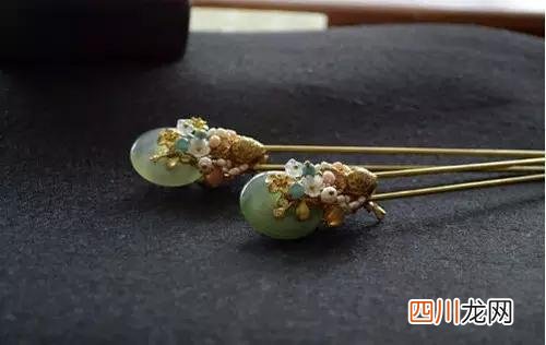 翡翠发簪不戴，放着都好美！