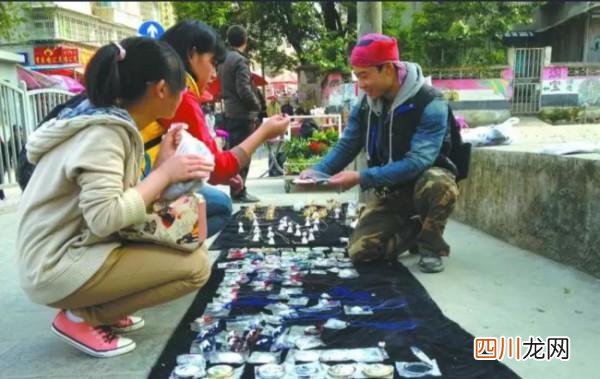 开自己的10元店能赚钱吗？ 十元模式地摊暴利产品