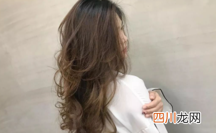 孕期做头发用了药水有影响吗