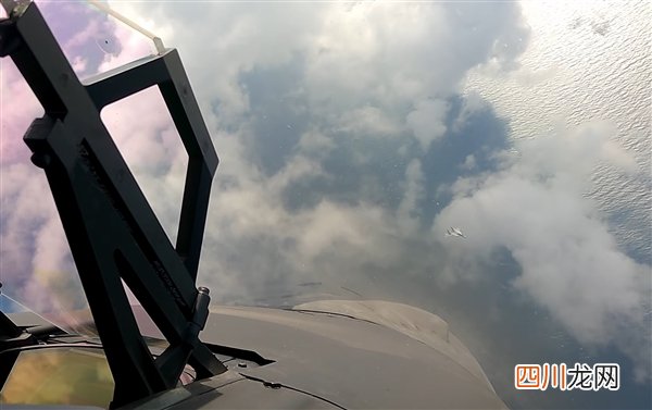《壮志凌云2》替代品：VFA-154中队出击