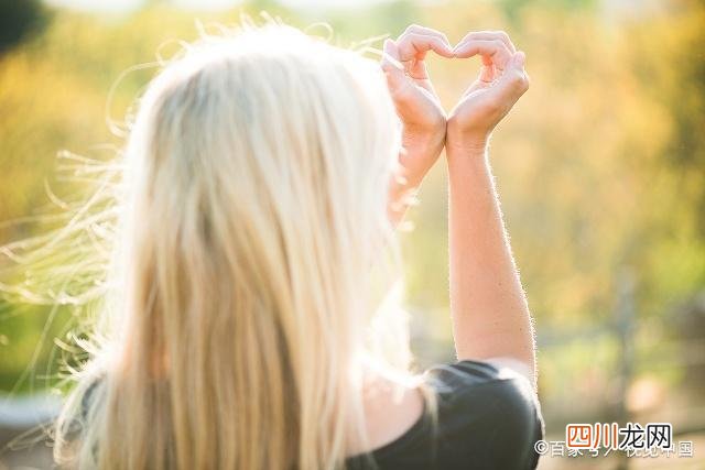 后妈比我还年轻 我的26岁后妈完整版全文小说