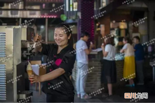 多功能冰淇淋机多少钱一台?价格差异竟然这么大(想开店的朋友必须要知道的）