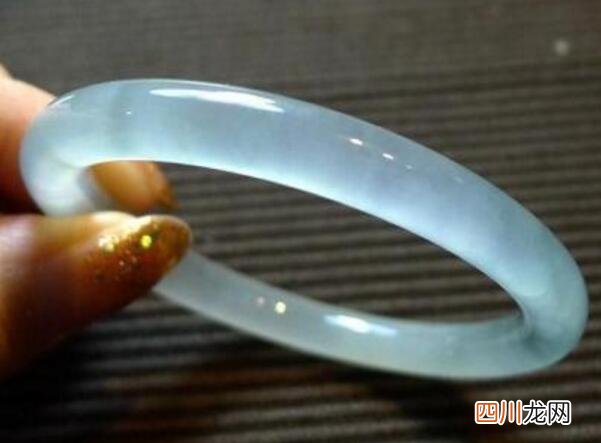 翡翠挖水是什么，翡翠挖水挖好了原来这么重要