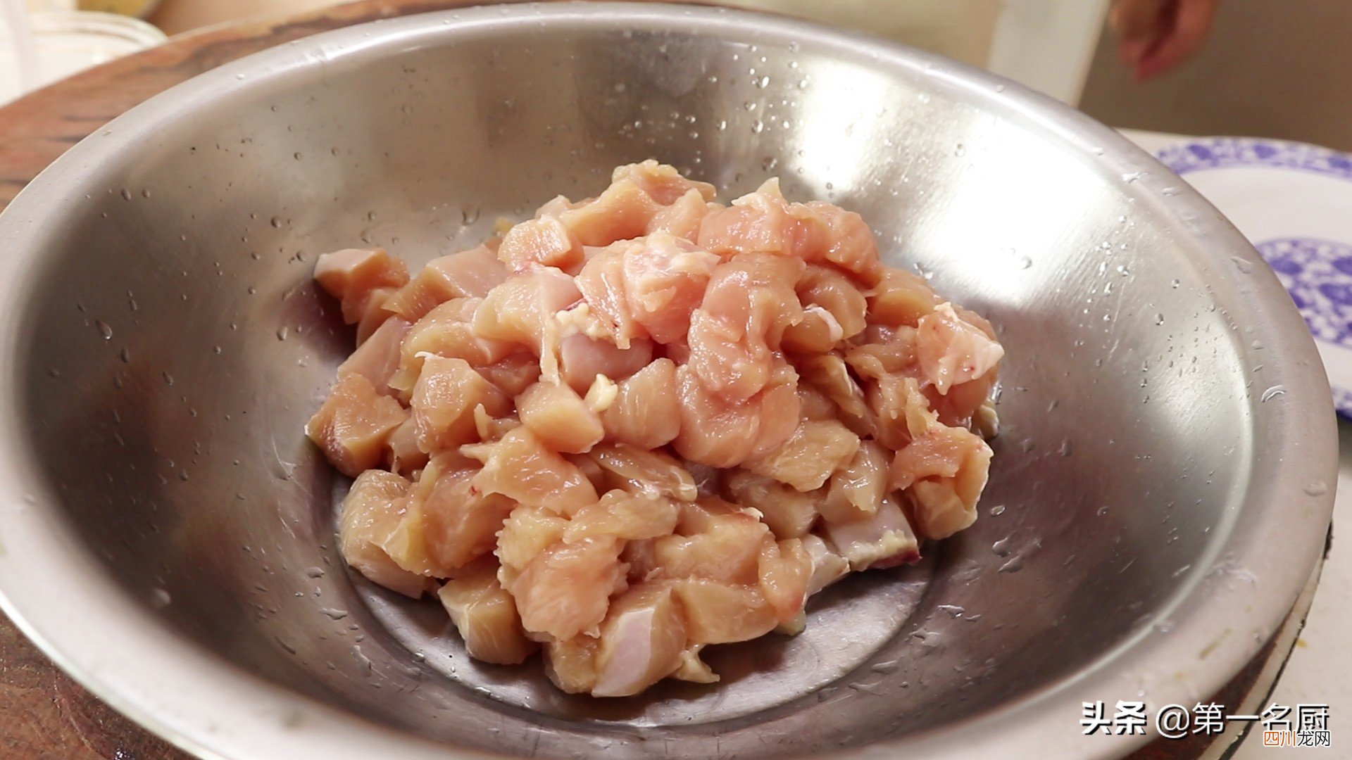 鸡胸肉怎样腌制 鲜香滑嫩 鸡胸肉怎么做好吃