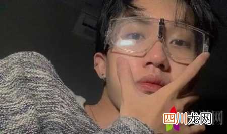 越不主动联系男人越爱你 越不联系你的男人其实越爱你正确吗