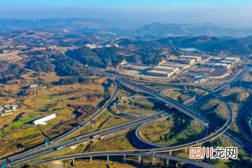 2022年高速免费通知：元旦三天假会免过路费吗？