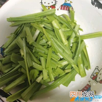 蒜苗炒竹笋的做法 蒜苗炒竹笋丝好吃吗