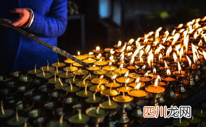 2022春节上坟点灯什么意思