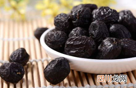 吃黑枣还是红枣好