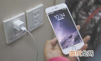 uc下一页:火车上有充电的地方吗