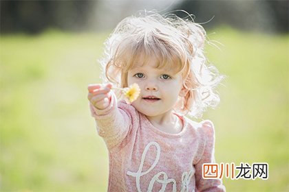 2022年农历四月十六日出生的女宝宝命好吗？命运分析