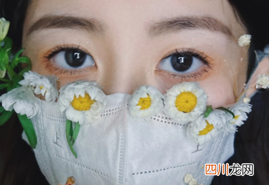口罩花朵拍照怎么调色