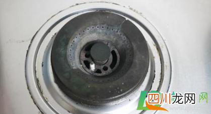 灶台上油腻怎么擦干净