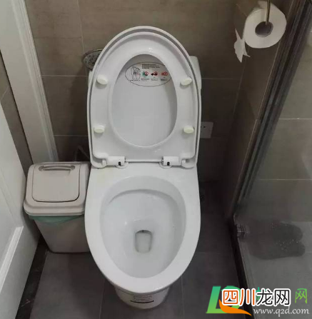 马桶冲不下去水往上涨是什么原因