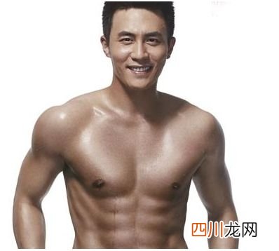 三种器械打造男士性感胸肌
