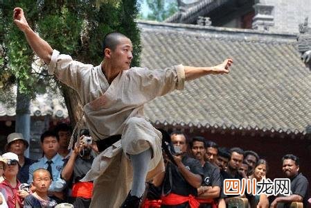 常做抓拳健身练习可缓解电脑族鼠标手
