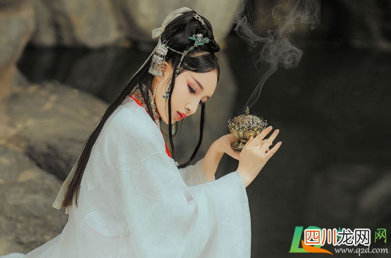 汉服买回来要洗了再穿吗