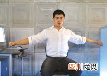健身 刮起悬吊风