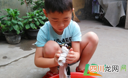 洗衣服时加什么可以除螨