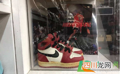 球鞋鞋底粉化可以换底吗