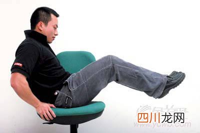 爬楼梯后气喘吁吁需加强锻炼